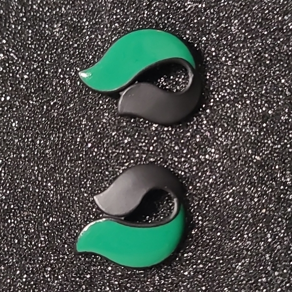 Green & Black Ribbon Earrings - Picture 1 of 3